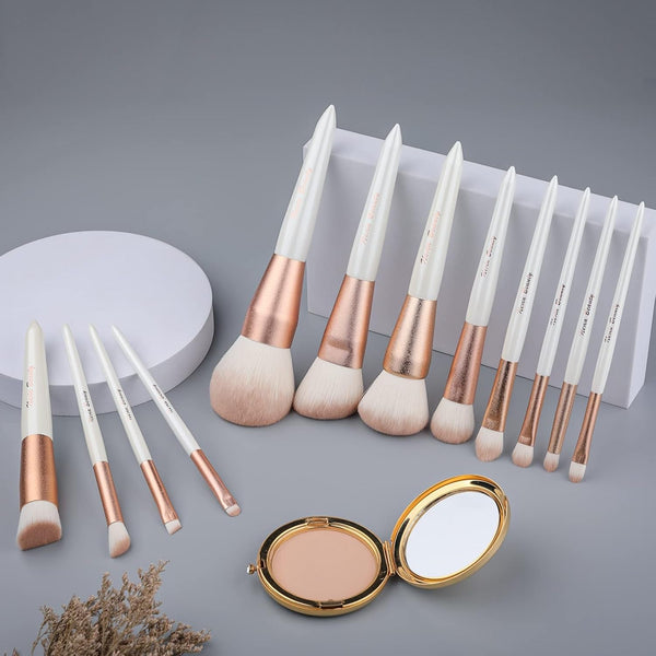 Makeup Brush Set with Essential Brushes
